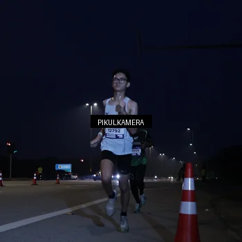 Runner Photo 7302756