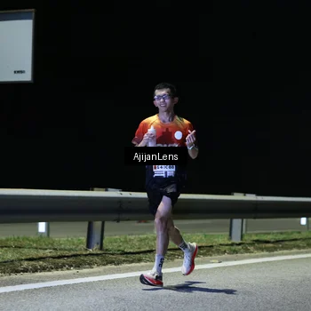 Runner Photo 7302785