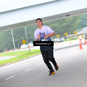 Runner Photo 7302800