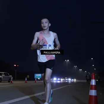Runner Photo 7302857