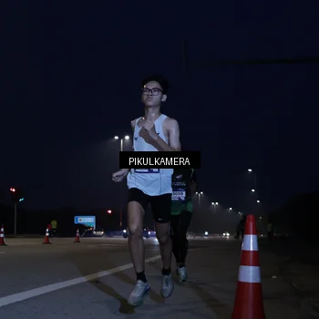 Runner Photo 7302868