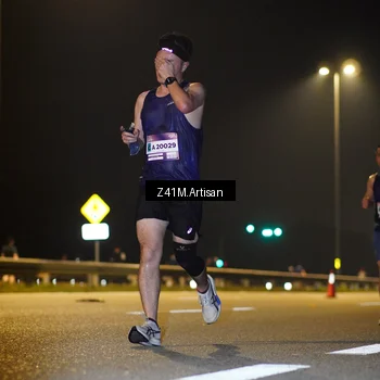 Runner Photo 7302874