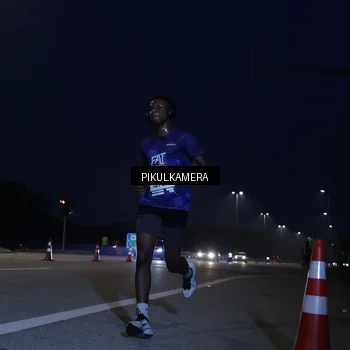 Runner Photo 7302907
