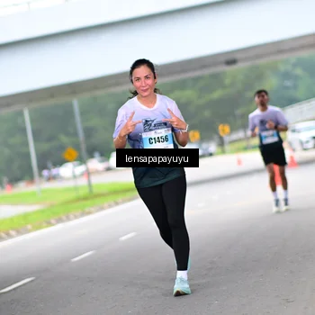 Runner Photo 7302987