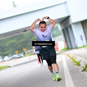 Runner Photo 7303097