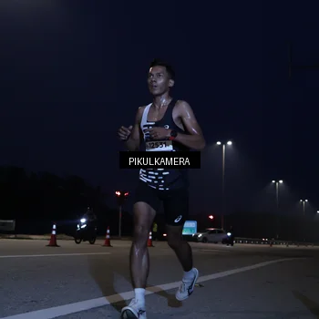 Runner Photo 7303163