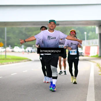 Runner Photo 7303174