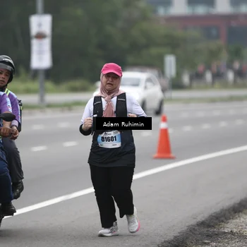 Runner Photo 7303200