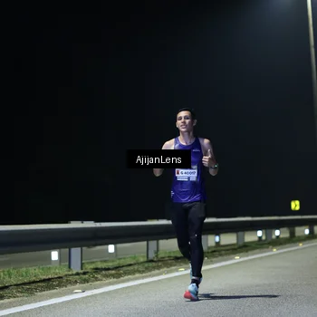 Runner Photo 7303299