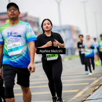 Runner Photo 7303302