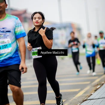Runner Photo 7303305