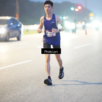 Runner Photo 7303343