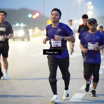 Runner Photo 7303405