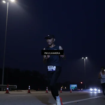 Runner Photo 7303437