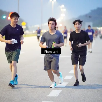 Runner Photo 7303536