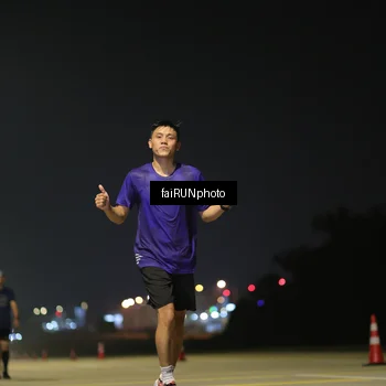 Runner Photo 7303556