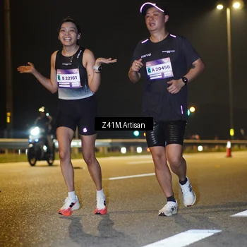 Runner Photo 7303573