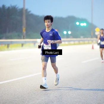 Runner Photo 7303575