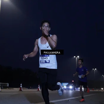 Runner Photo 7303610