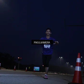 Runner Photo 7303647