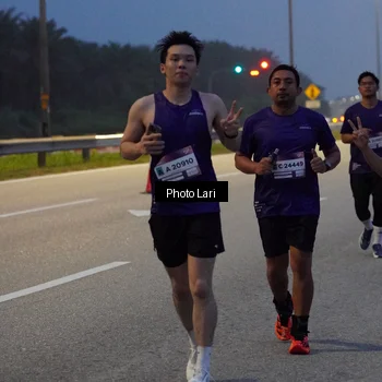 Runner Photo 7303675