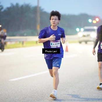 Runner Photo 7303676