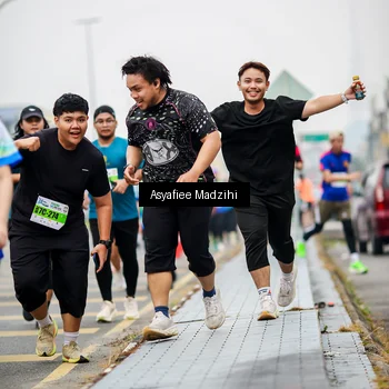Runner Photo 7303677