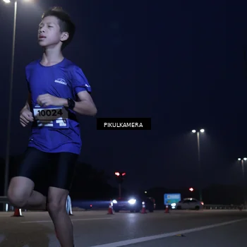Runner Photo 7303692