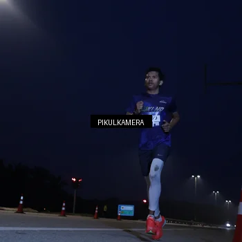 Runner Photo 7303768