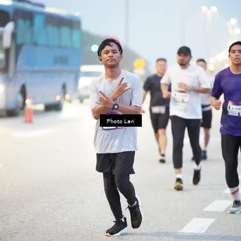 Runner Photo 7303885