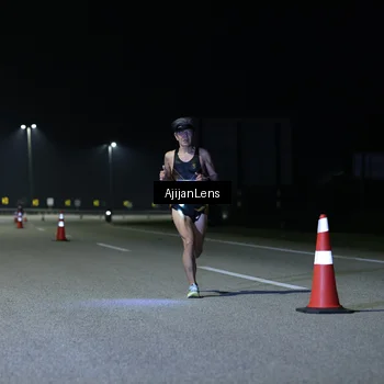Runner Photo 7304003