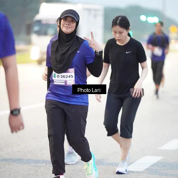 Runner Photo 7304006