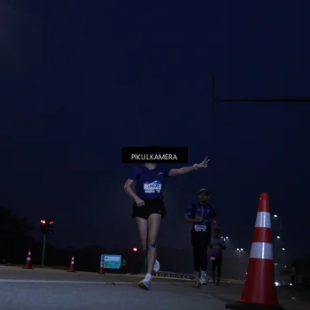 Runner Photo 7304009