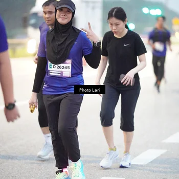 Runner Photo 7304010