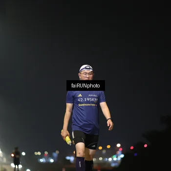 Runner Photo 7304053