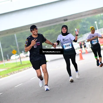 Runner Photo 7304062