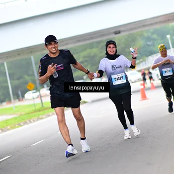Runner Photo 7304070