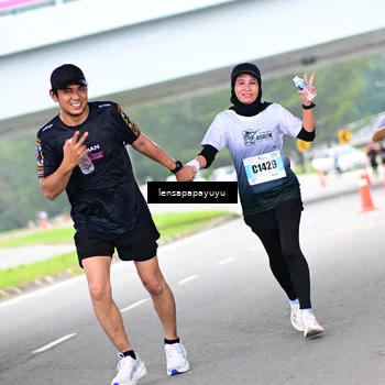 Runner Photo 7304104