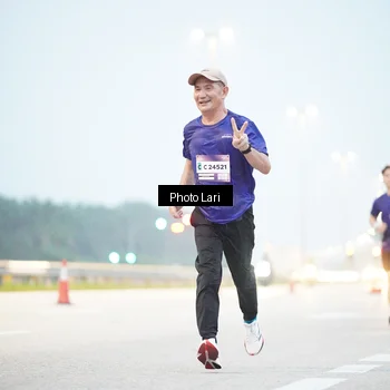 Runner Photo 7304139
