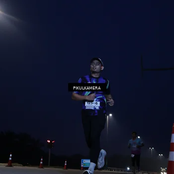 Runner Photo 7304204