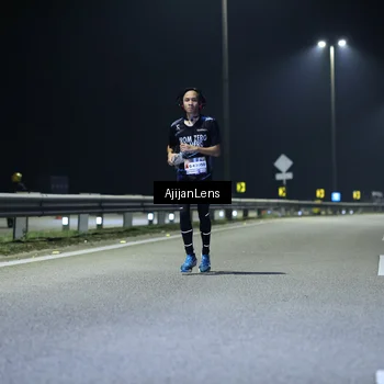 Runner Photo 7304276