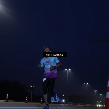 Runner Photo 7304388