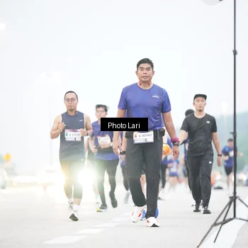 Runner Photo 7304394