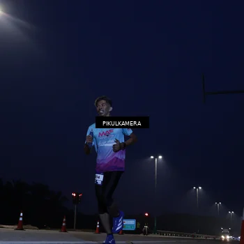 Runner Photo 7304416