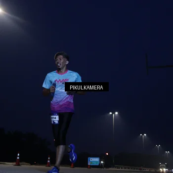 Runner Photo 7304429