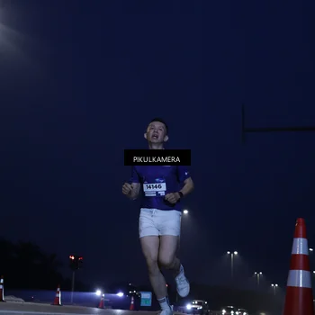 Runner Photo 7304496