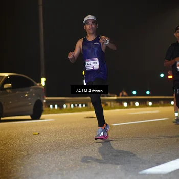 Runner Photo 7304502