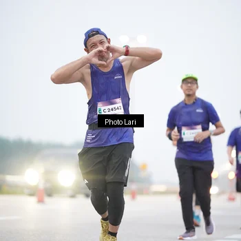 Runner Photo 7304600