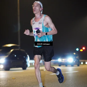 Runner Photo 7304677