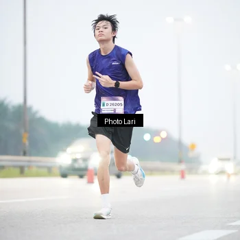 Runner Photo 7304702